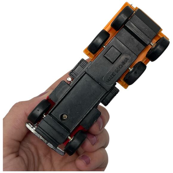 "Vintage Diecast Dump Truck Made In China Miniature Red Cab Yellow Bed" - Picture 7 of 7